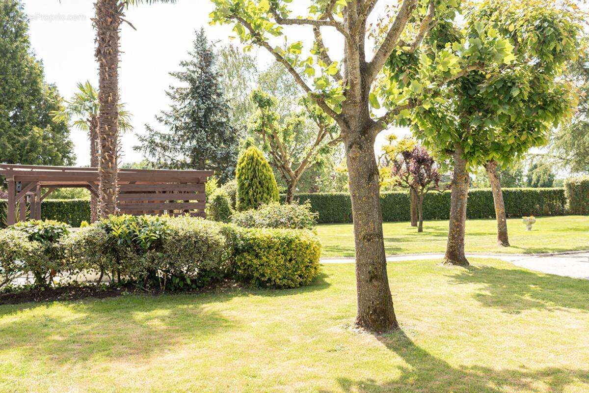 Lieux uniques ® - propriétés privées propose maison de 118 m² sur un terrain de 2661 m² proximité c0ntres - photo 9