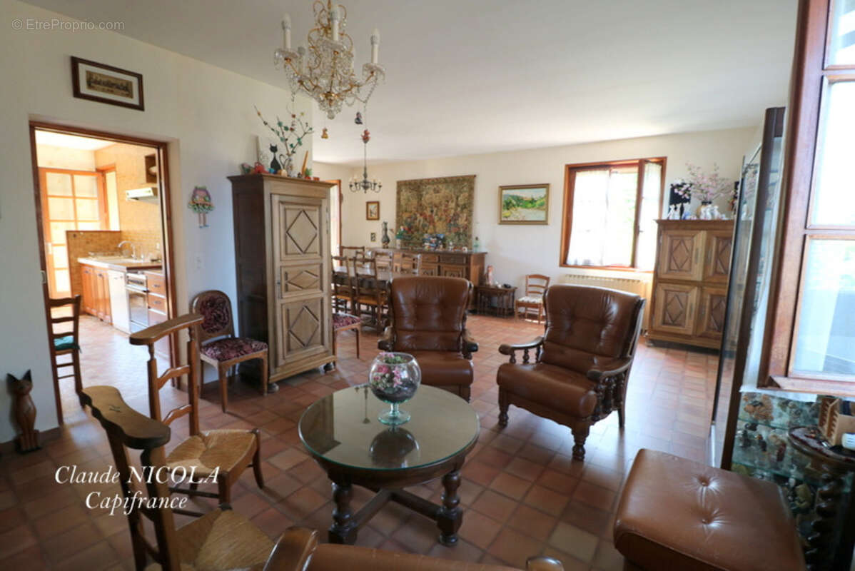 Maison à vendre 7 pièces BOURG DE PEAGE (26) - photo 7