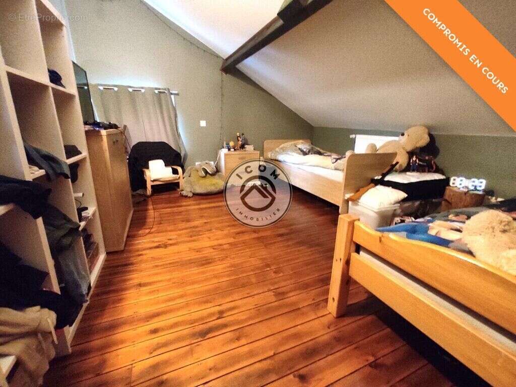 Maison à AULNOYE-AYMERIES