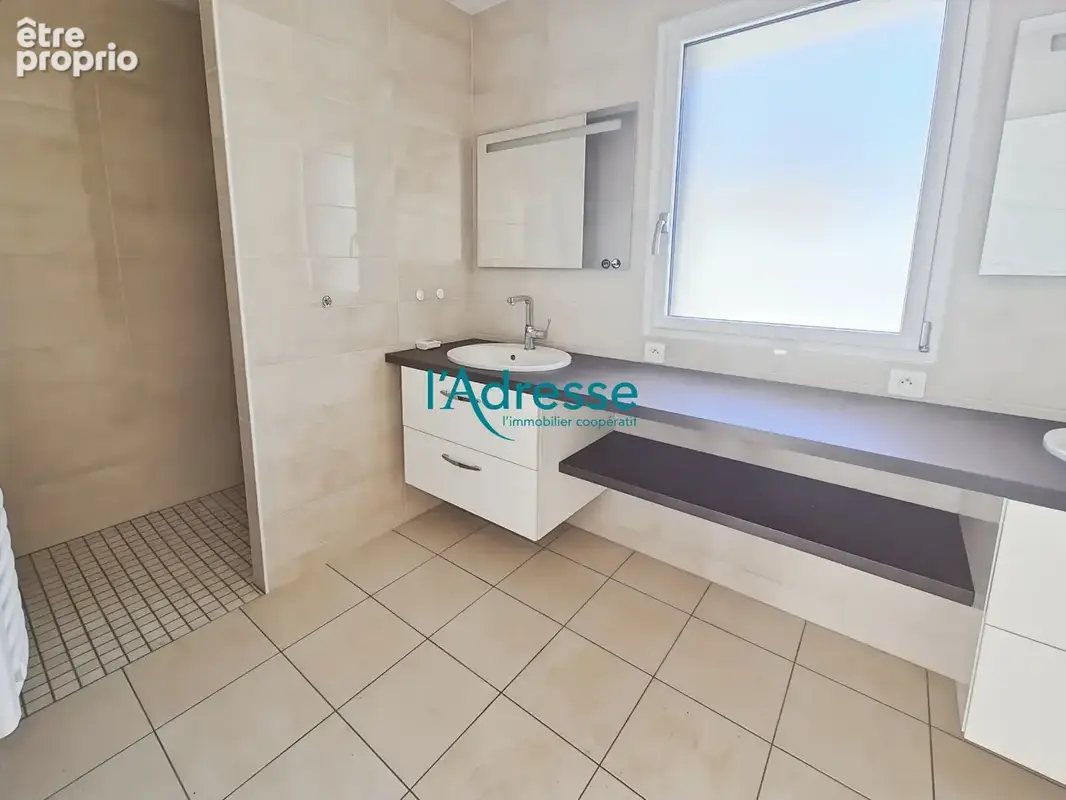 Maison 169 m2 habitables sur  terrain de 5900 m² - photo 9