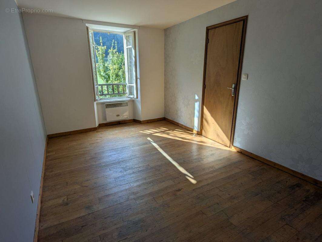 Maison à NESCUS