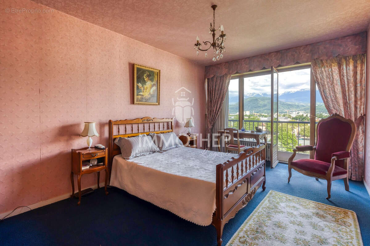 Appartement à ECHIROLLES
