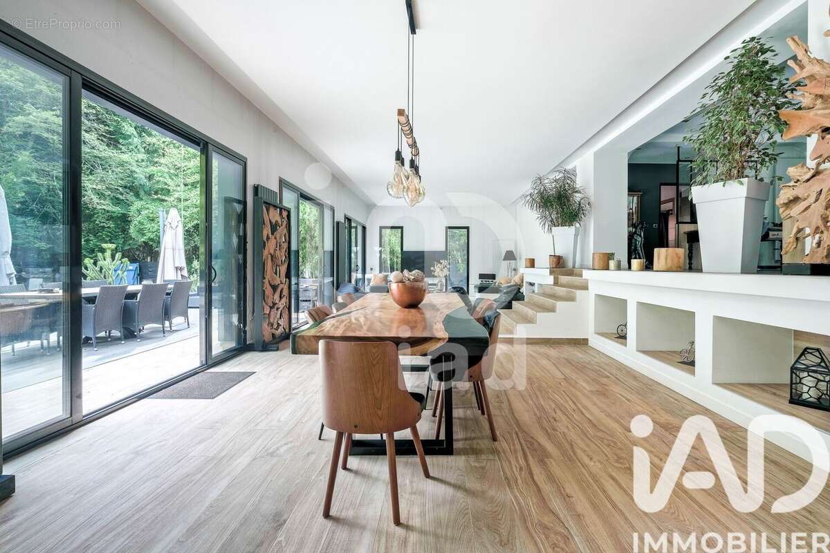 Photo 7 - Maison à LAMORLAYE