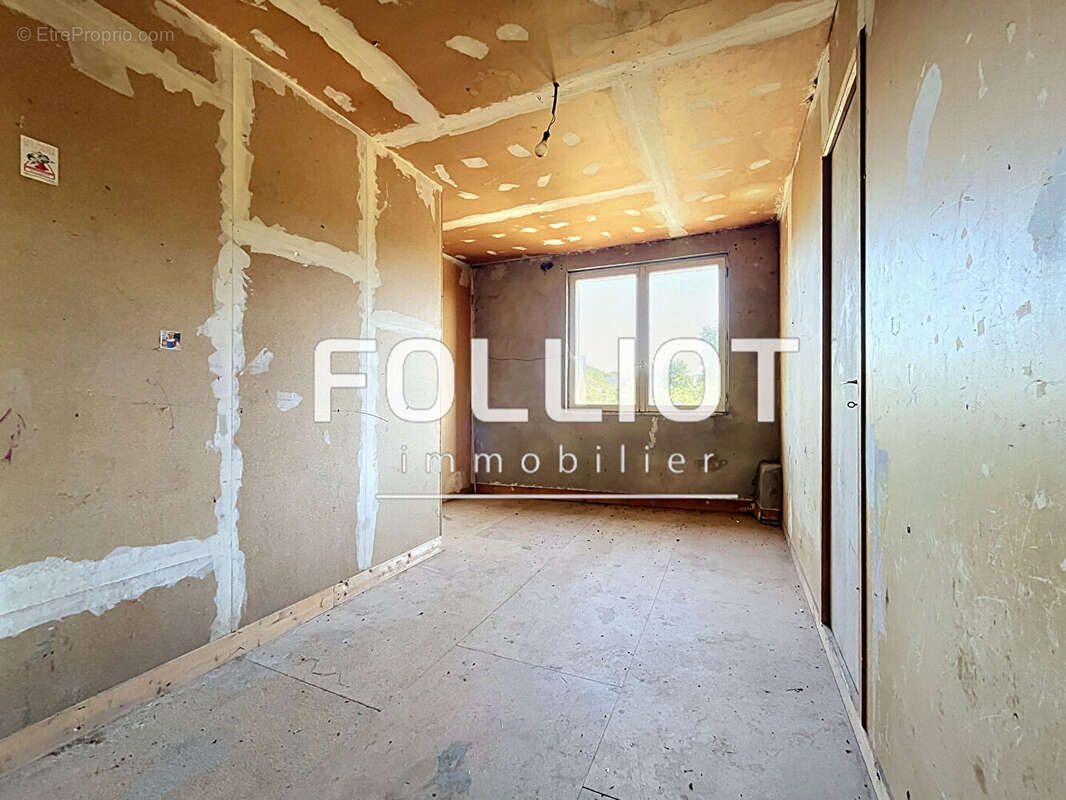 A VENDRE, Maison 4 pièces à vendre à Saint Laurent de Cuves - photo 7