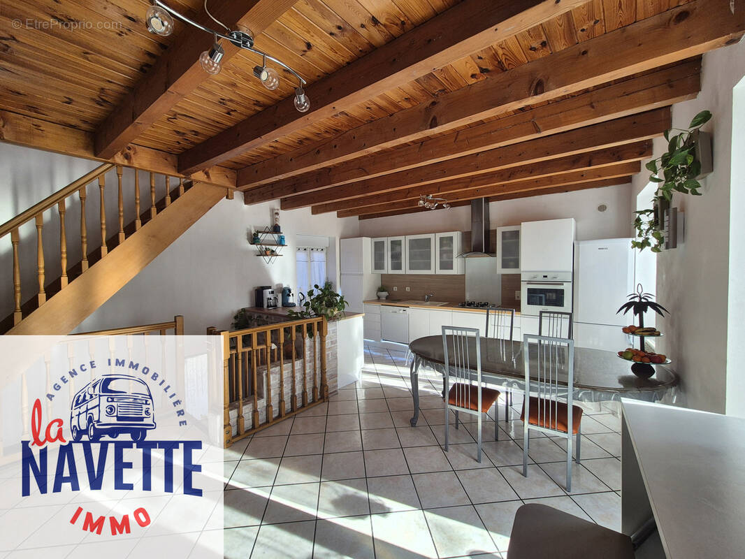 Maison à LA ROCHE-BLANCHE