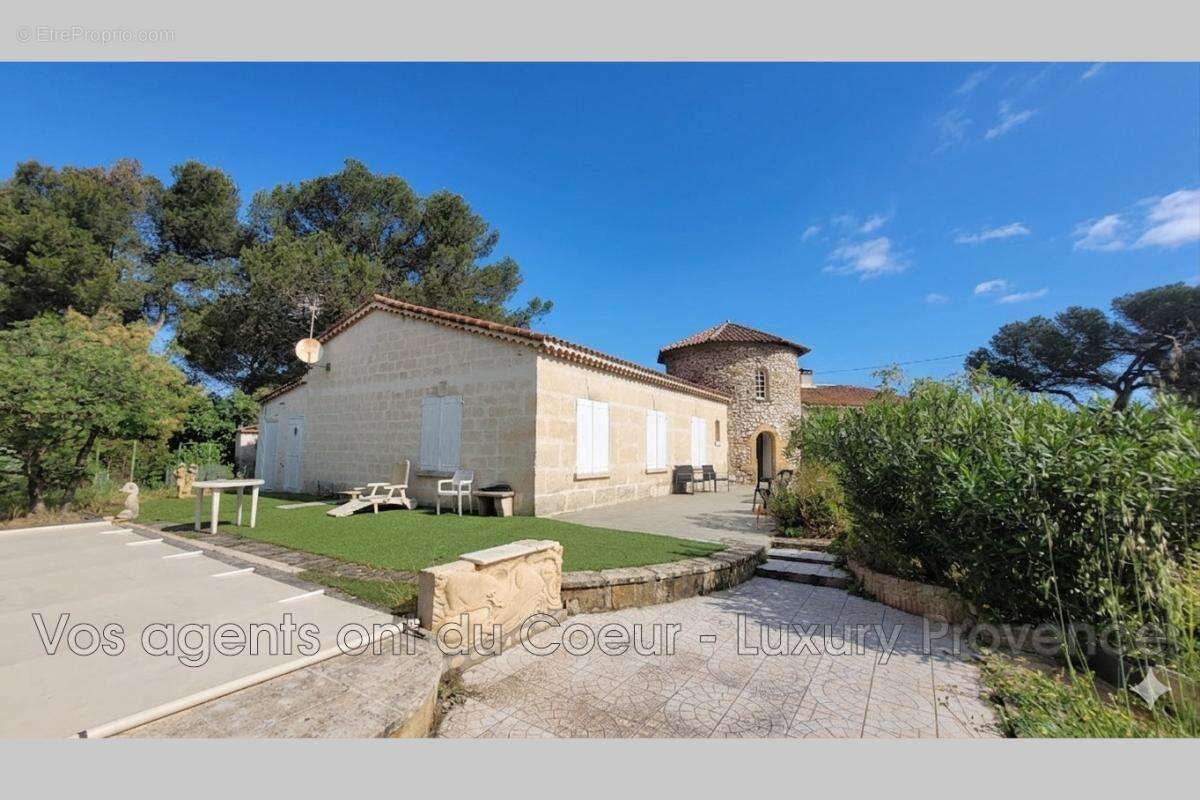 Maison à BOUC-BEL-AIR