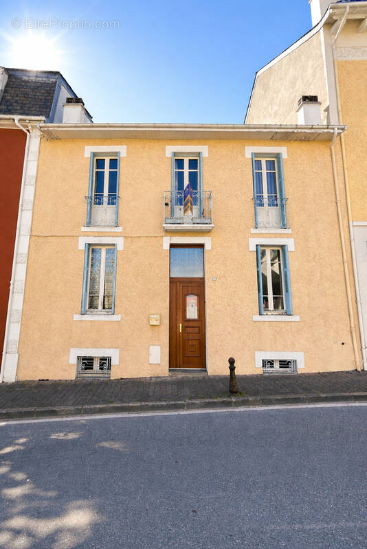 Maison à LOURDES