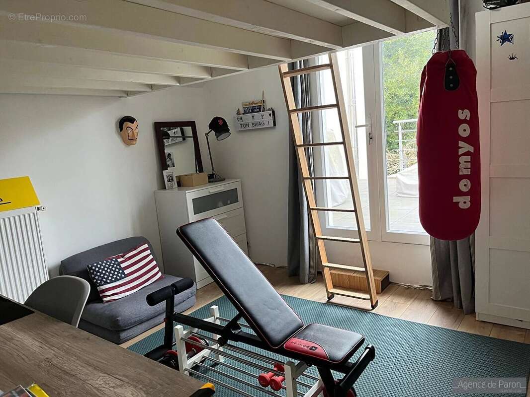 Maison à VERRIERES-LE-BUISSON