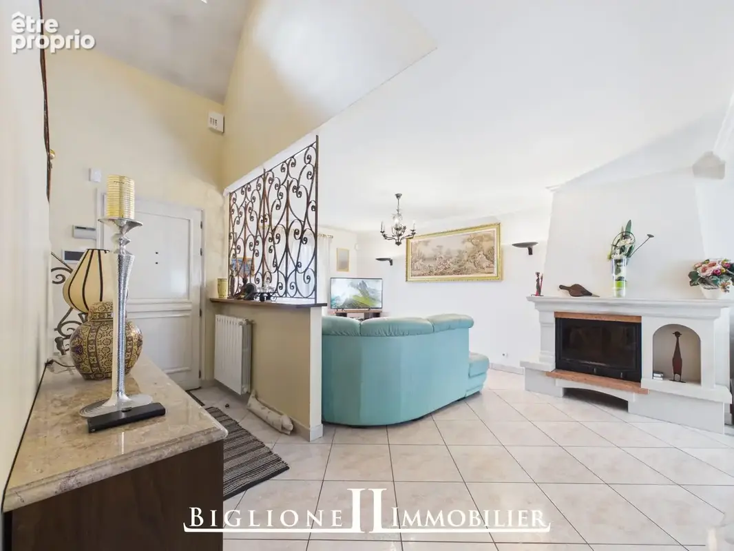 Maison 128 m² à Montfermeil  - photo 4