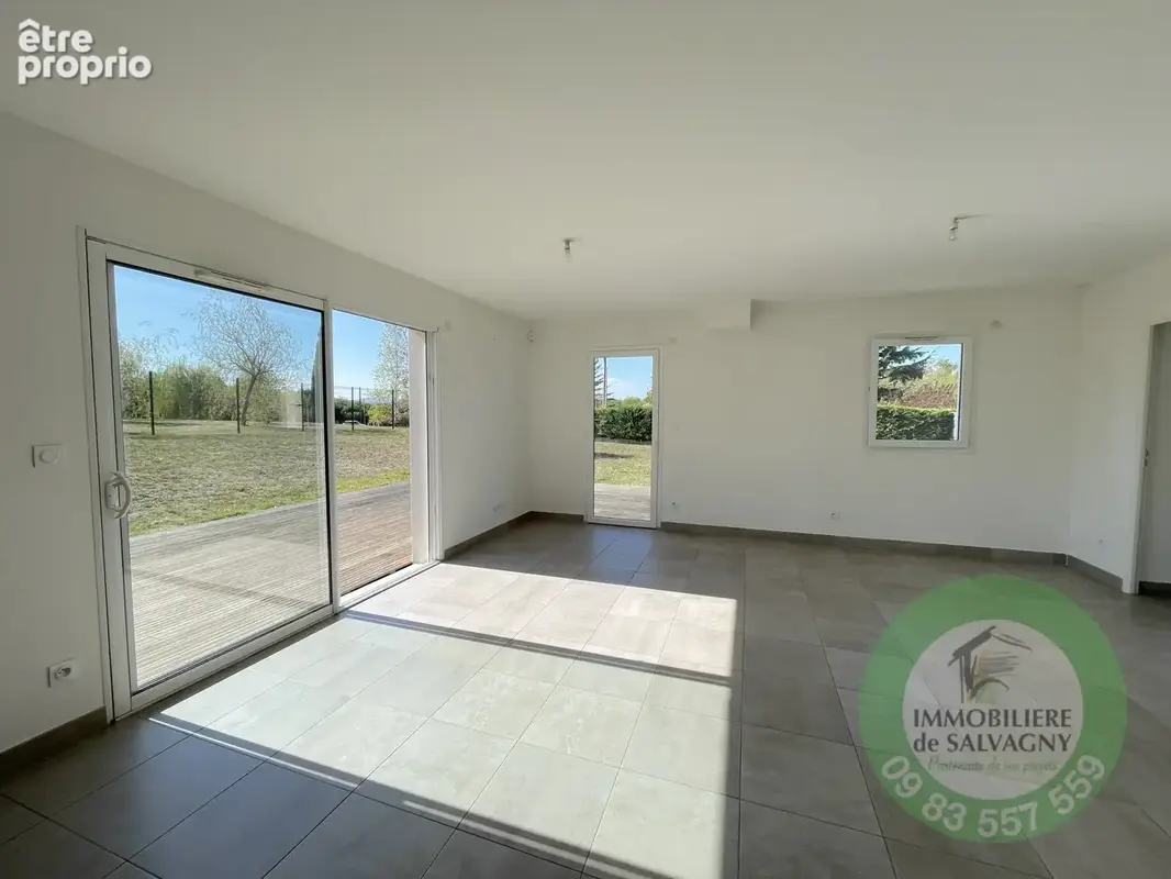 A vendre maison récente avec terrain de 866 m2 à La Tour de Salvagny - photo 3
