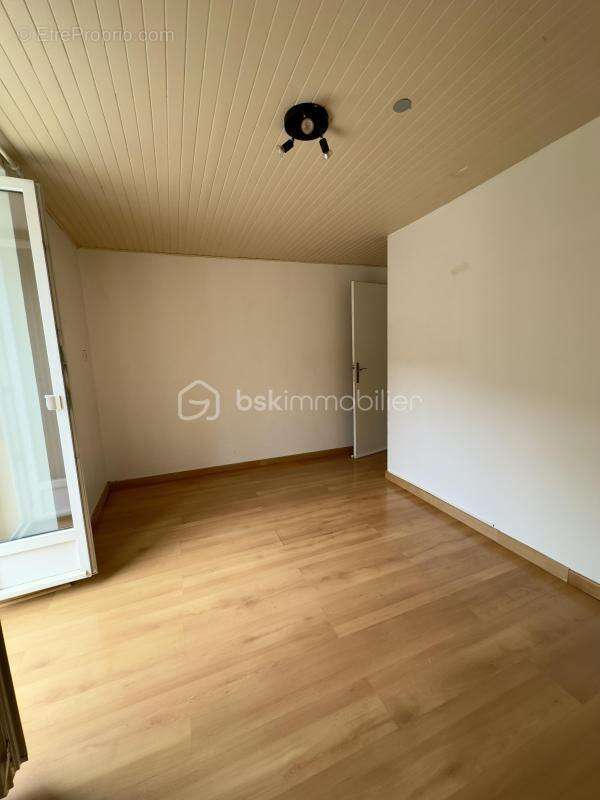 Appartement t4 lumineux - proche commodites - photo 9