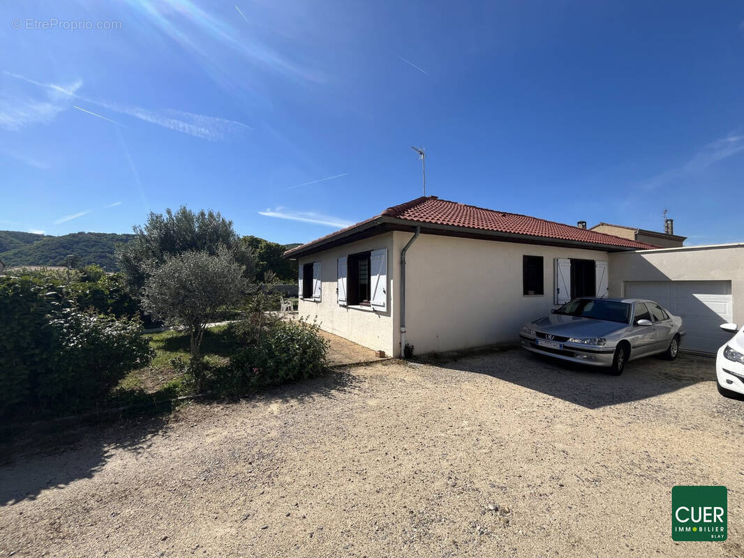 Maison à LA ROCHE-DE-GLUN