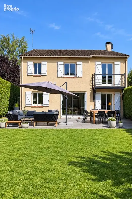 Maison à LESIGNY