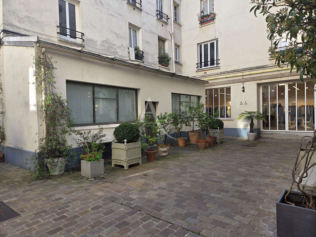 Appartement à PARIS-11E