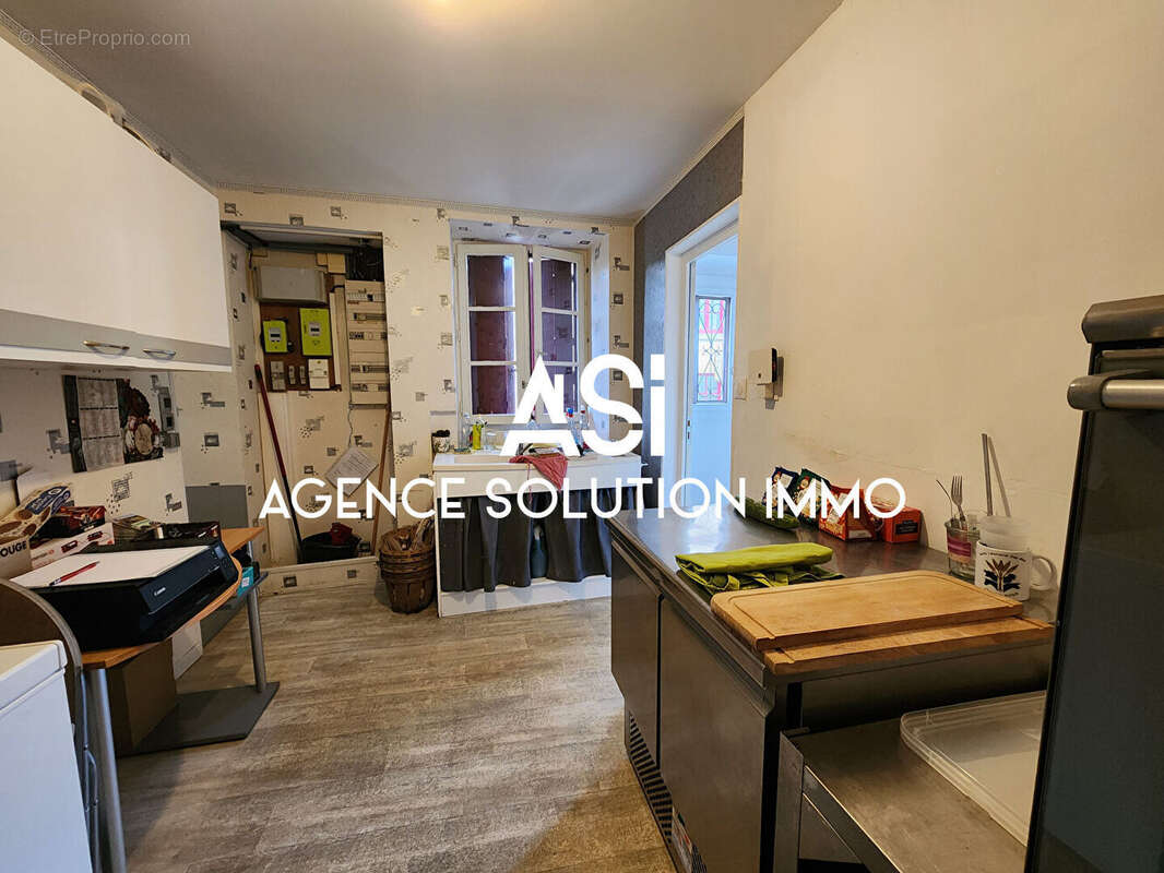 Maison à SAINT-LEONARD-DES-BOIS