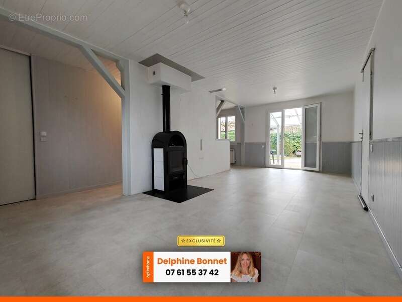 Maison à SAINT-ETIENNE-DE-CROSSEY