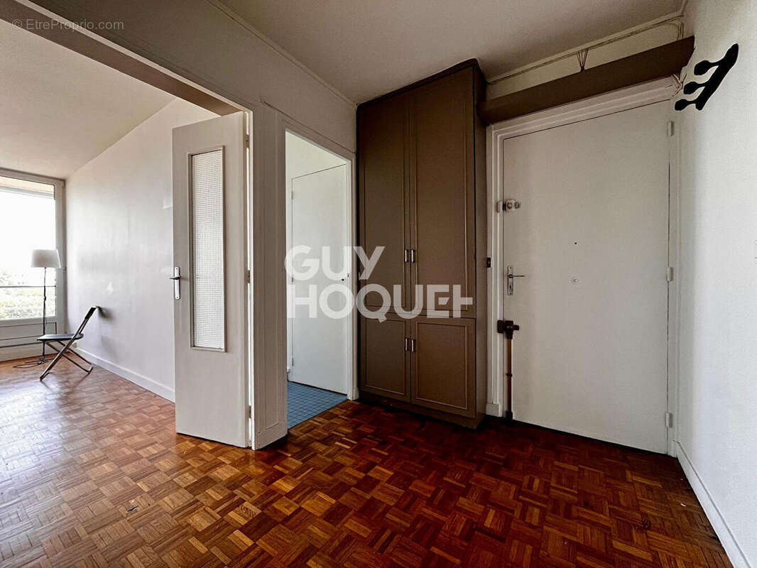 Vanves - quartier du plateau - appartement 2 pièces de 52,56 m² avec balcon - étage élevé -résidence avec gardien - photo 4