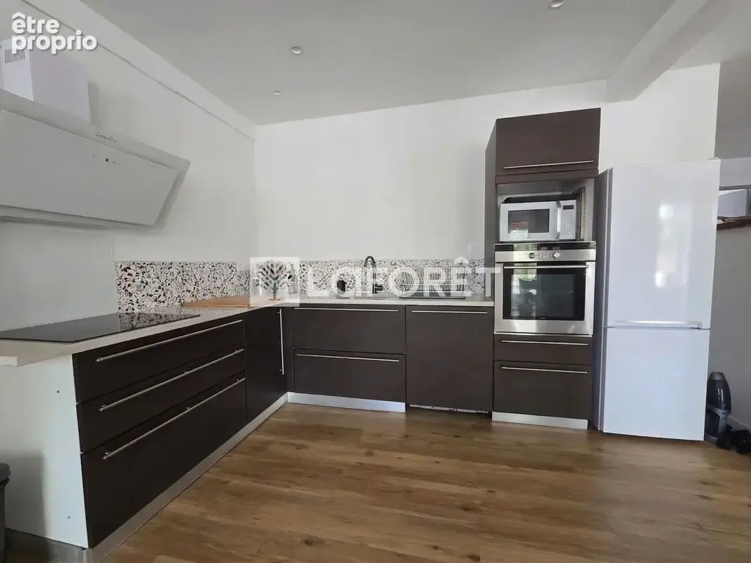 Bayonne centre - un appartement familial aux volumes rares avec grande terrasse - photo 2