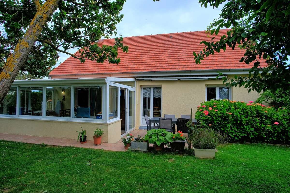 COURSEULLES SUR MER - Maison plain-pied de 91m² - photo 3