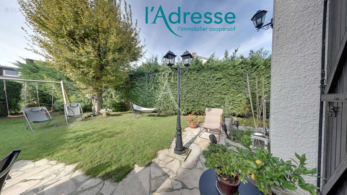 Maison à CHAMPS-SUR-MARNE