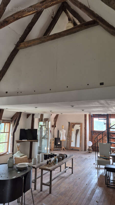 Maison à LACROIX-BARREZ