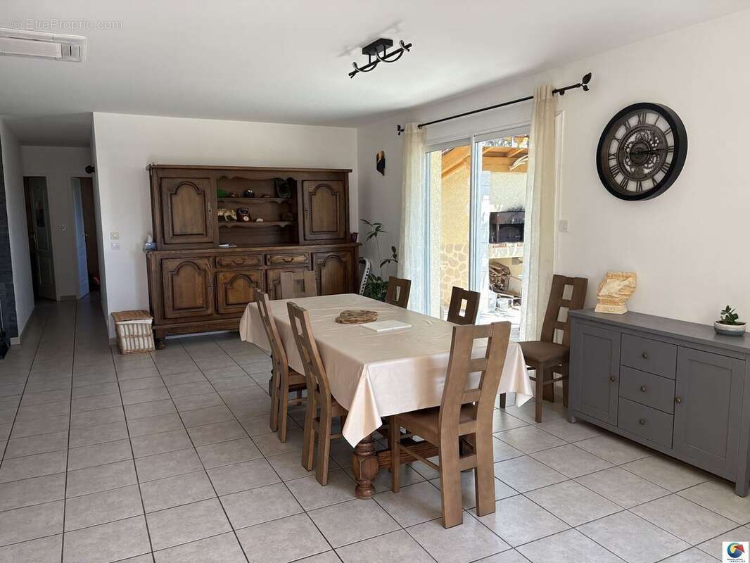 Maison 95 m² à La Cote-Saint-Andre  - photo 3