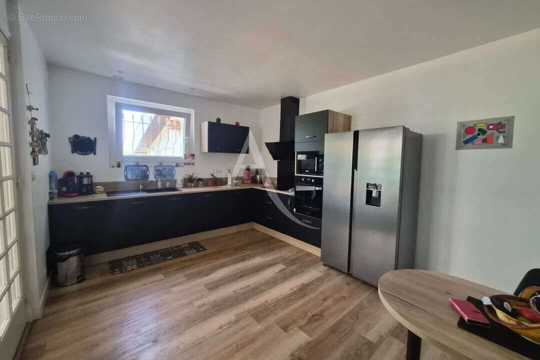 Maison à VILLENEUVE-DE-MARSAN