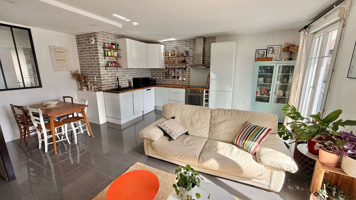 Appartement à SAINT-GRATIEN