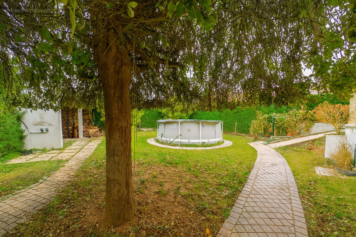 Maison à NEUILLY-EN-THELLE