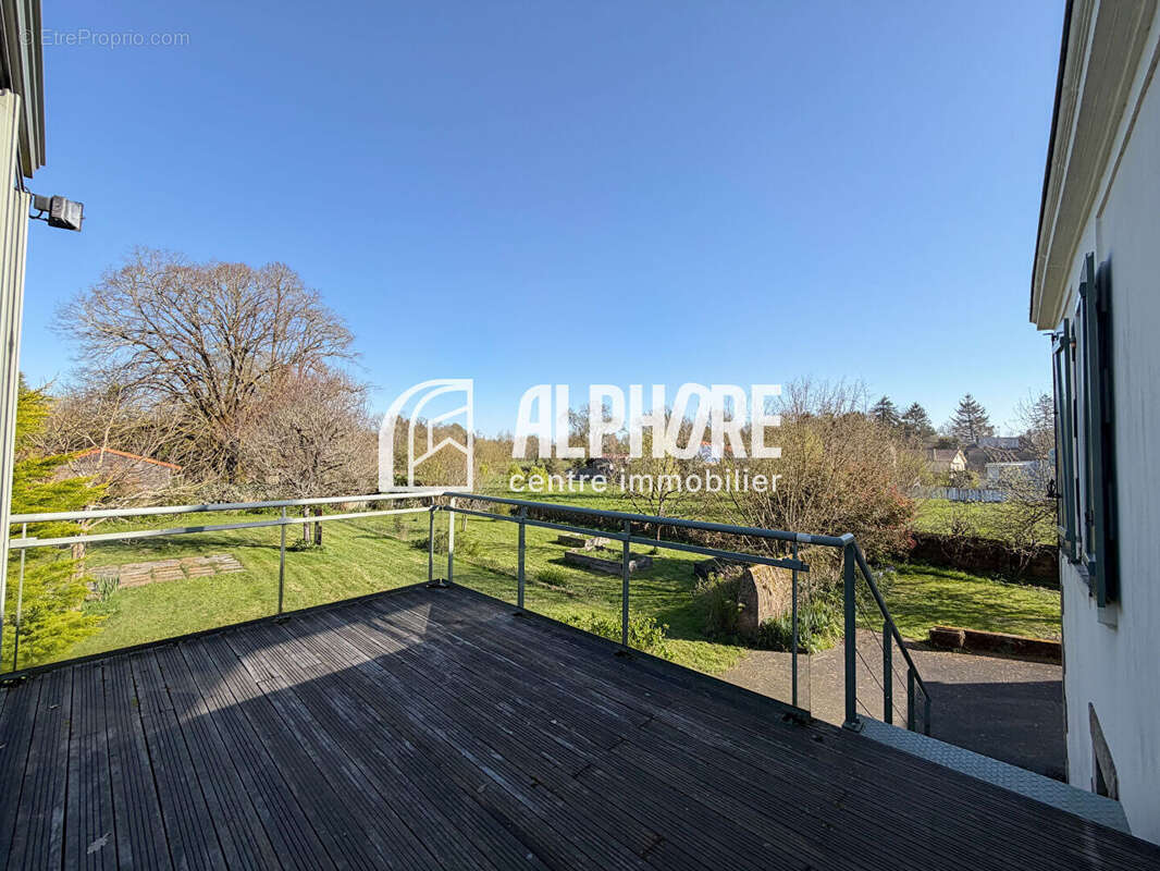 Maison à LA CHAPELLE-ACHARD