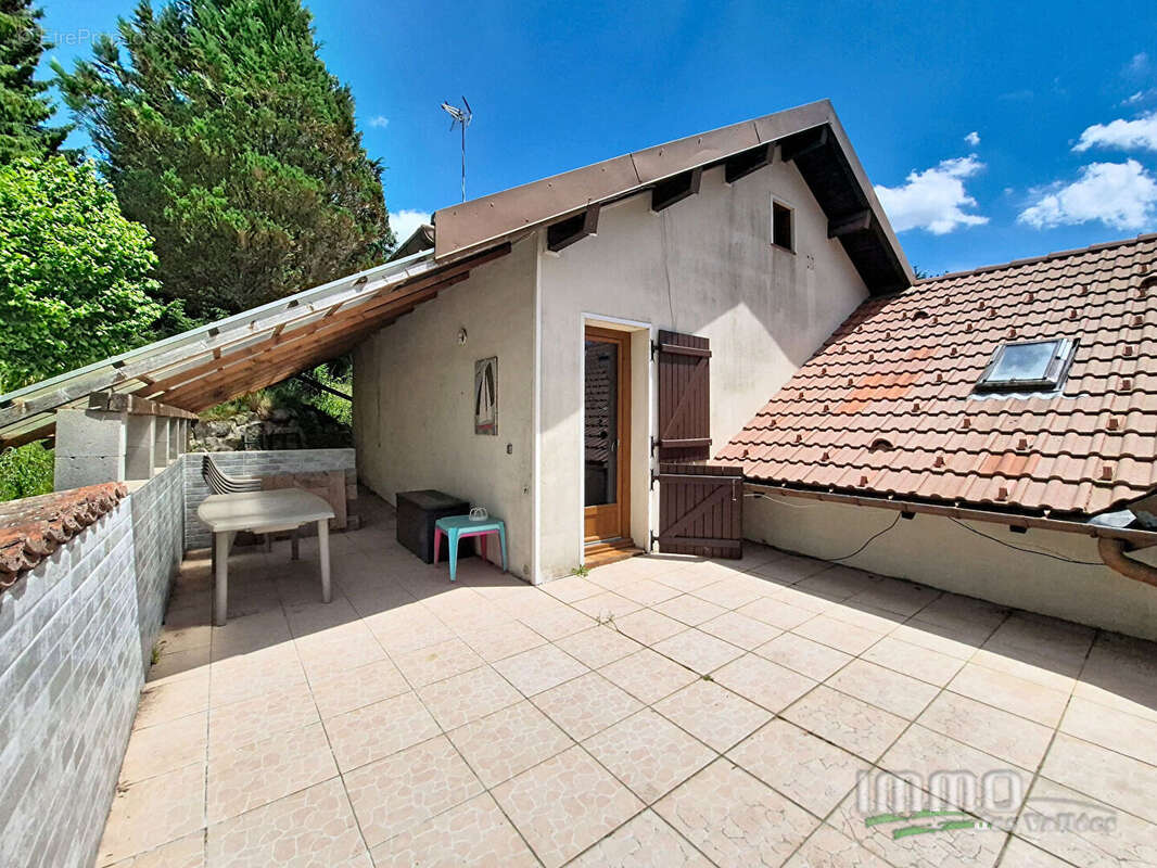 Maison avec deux appartements - photo 16