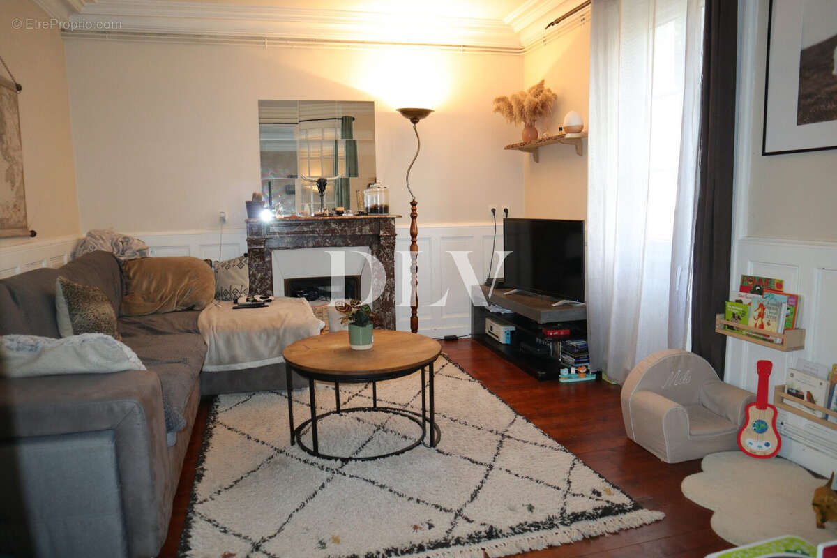 Appartement 150 m² à Avon  - photo 5