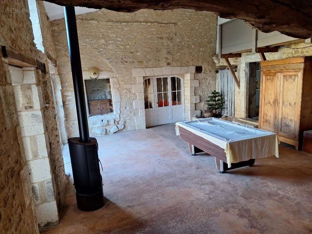 Maison à CHASSENEUIL-SUR-BONNIEURE