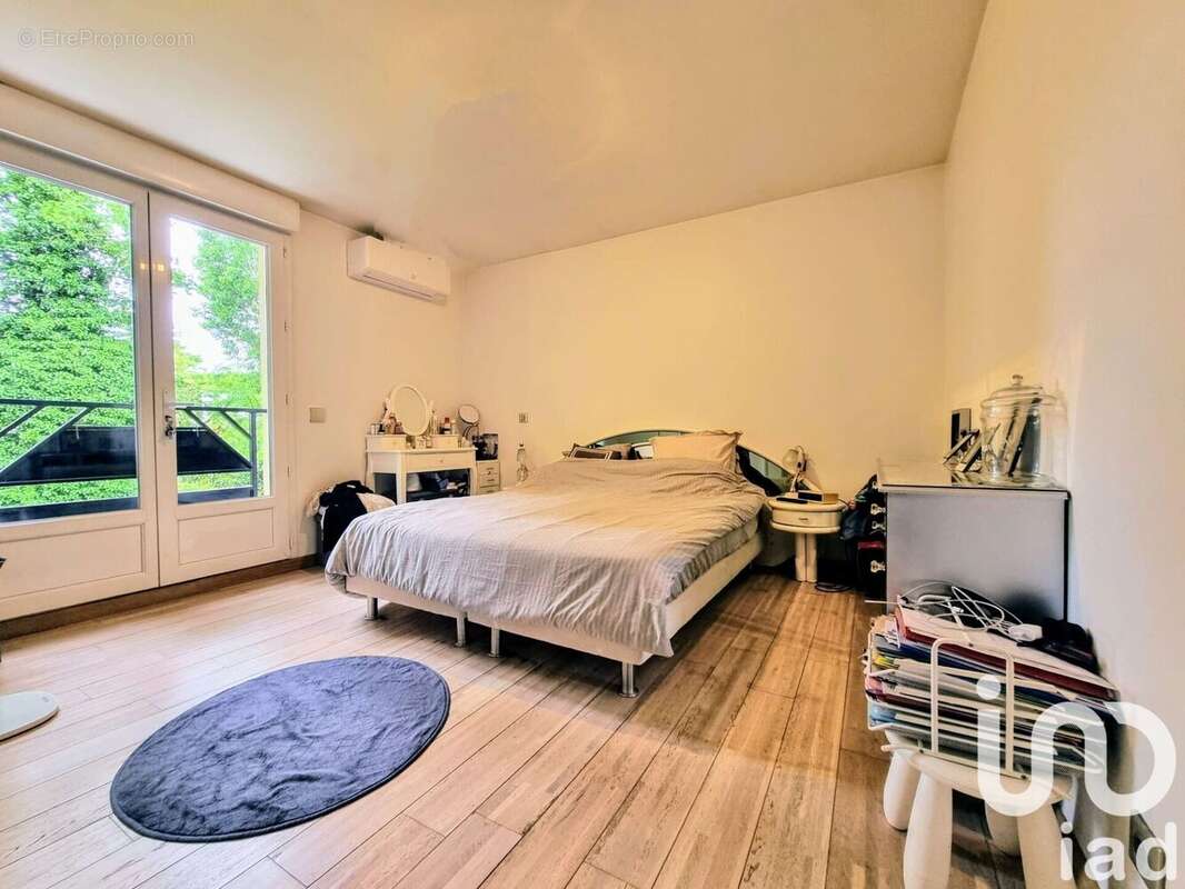 Photo 8 - Maison à VILLEMOMBLE