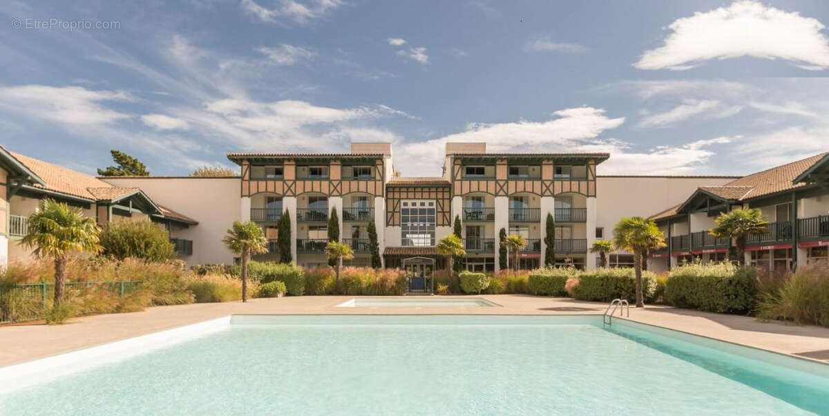 Appartement à MOLIETS-ET-MAA