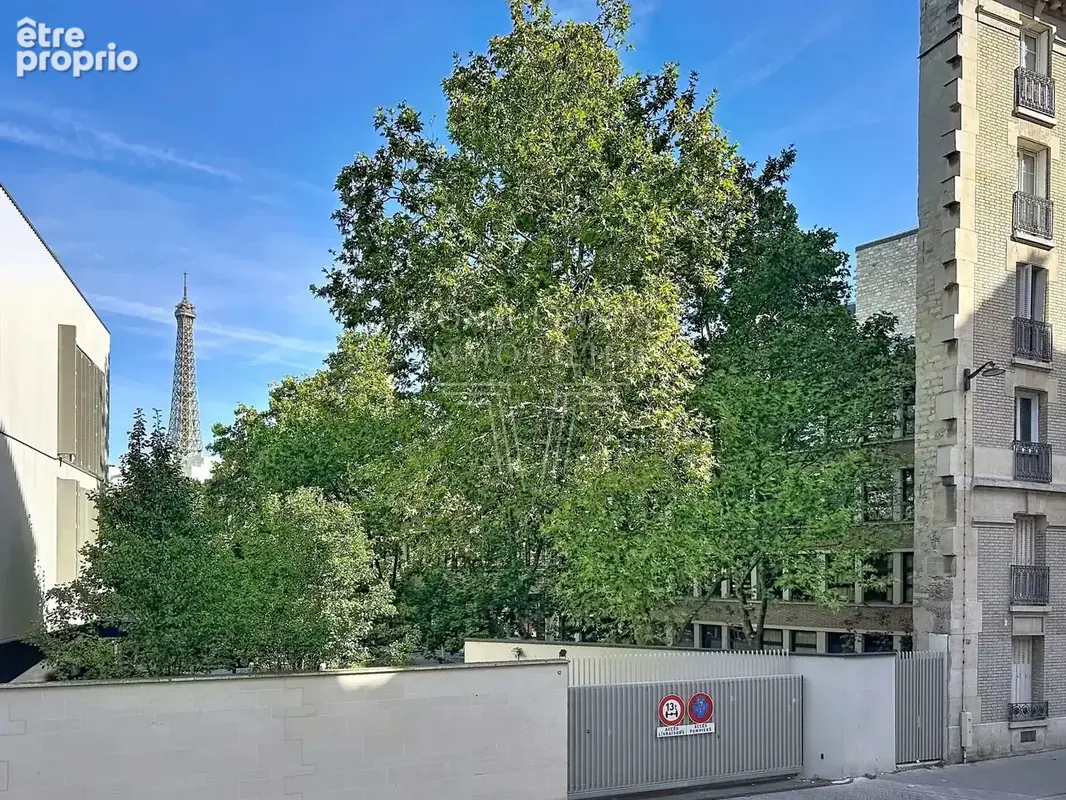 Appartement à PARIS-15E