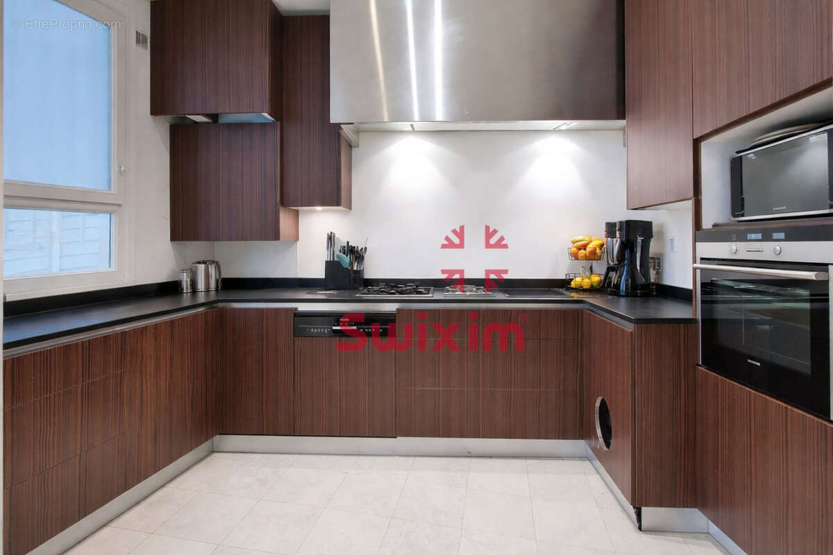 Appartement à PARIS-3E