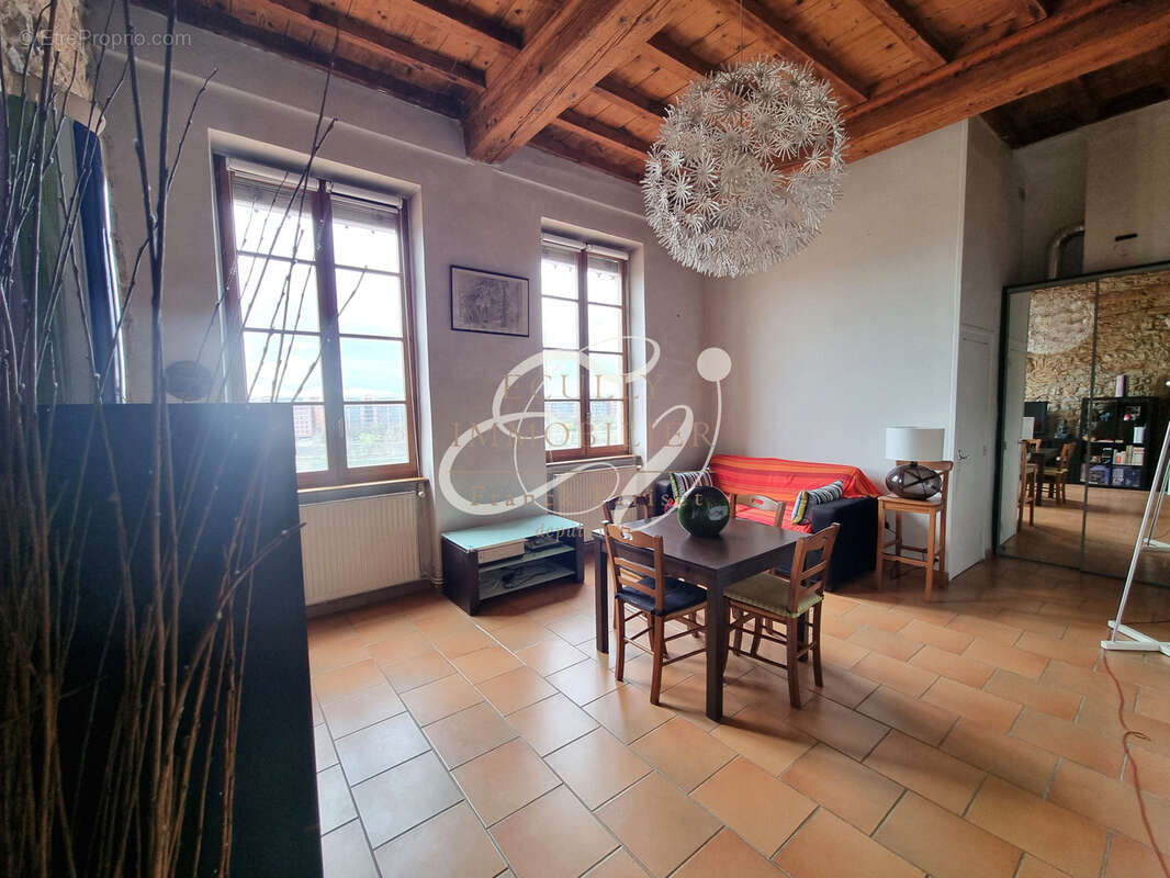 Appartement à CALUIRE-ET-CUIRE