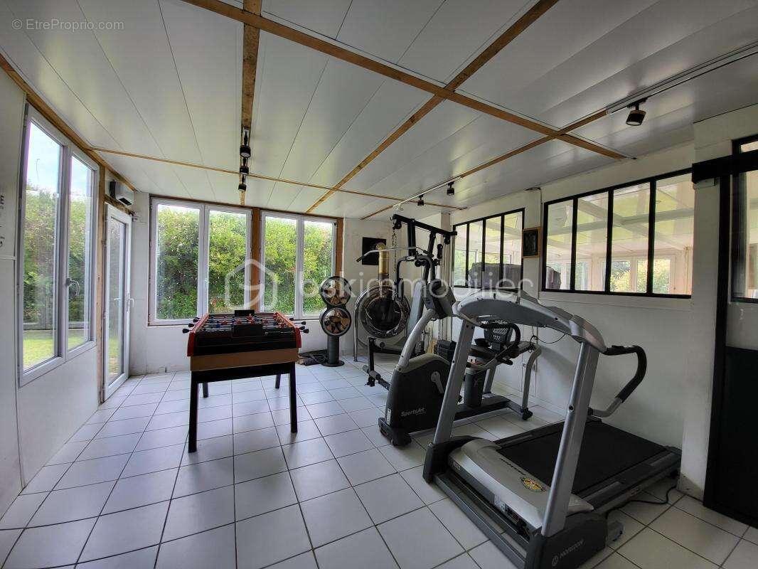 Maison à BOUZY-LA-FORET