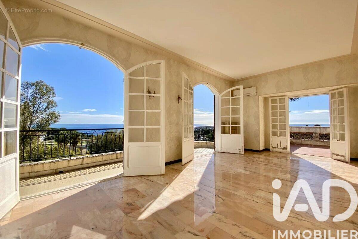 Photo 1 - Maison à ROQUEBRUNE-CAP-MARTIN