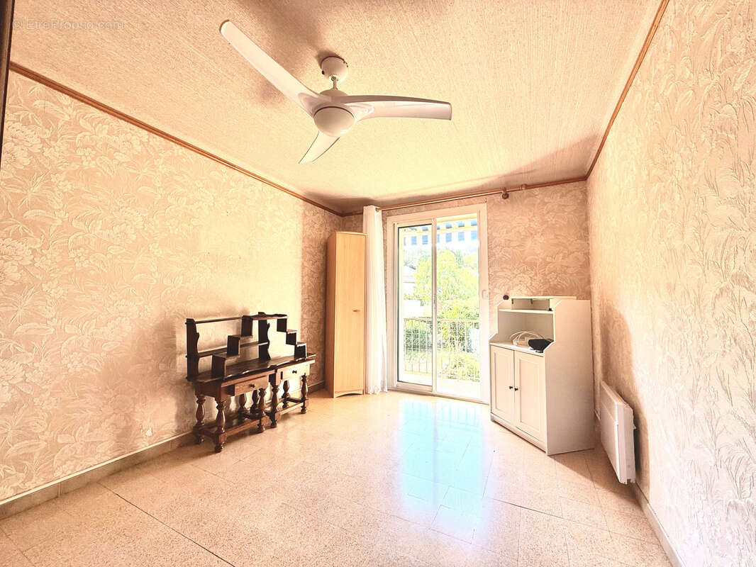 Appartement à SAINT-MANDRIER-SUR-MER