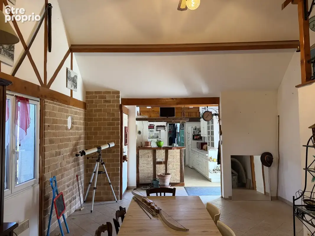Maison en pierre avec dépendances et terrain - photo 13