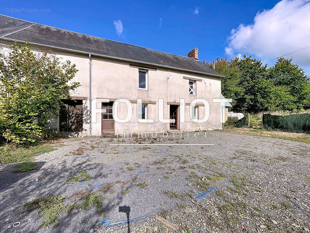 Maison à SAINT-SAMSON-DE-BONFOSSE