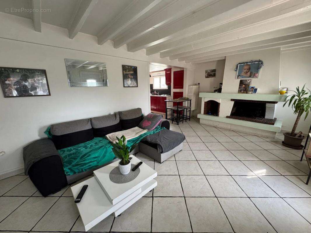 Maison à ROMENY-SUR-MARNE