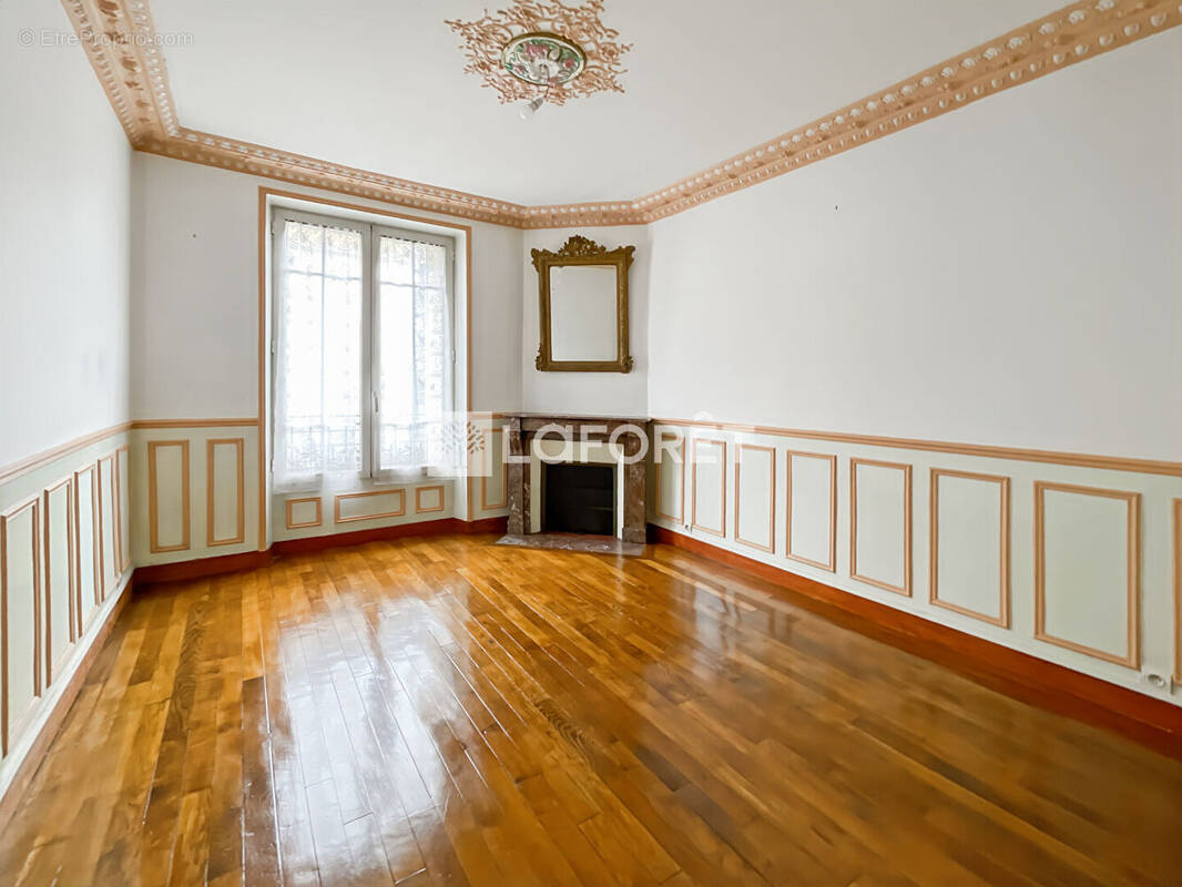 Appartement à MAISONS-ALFORT