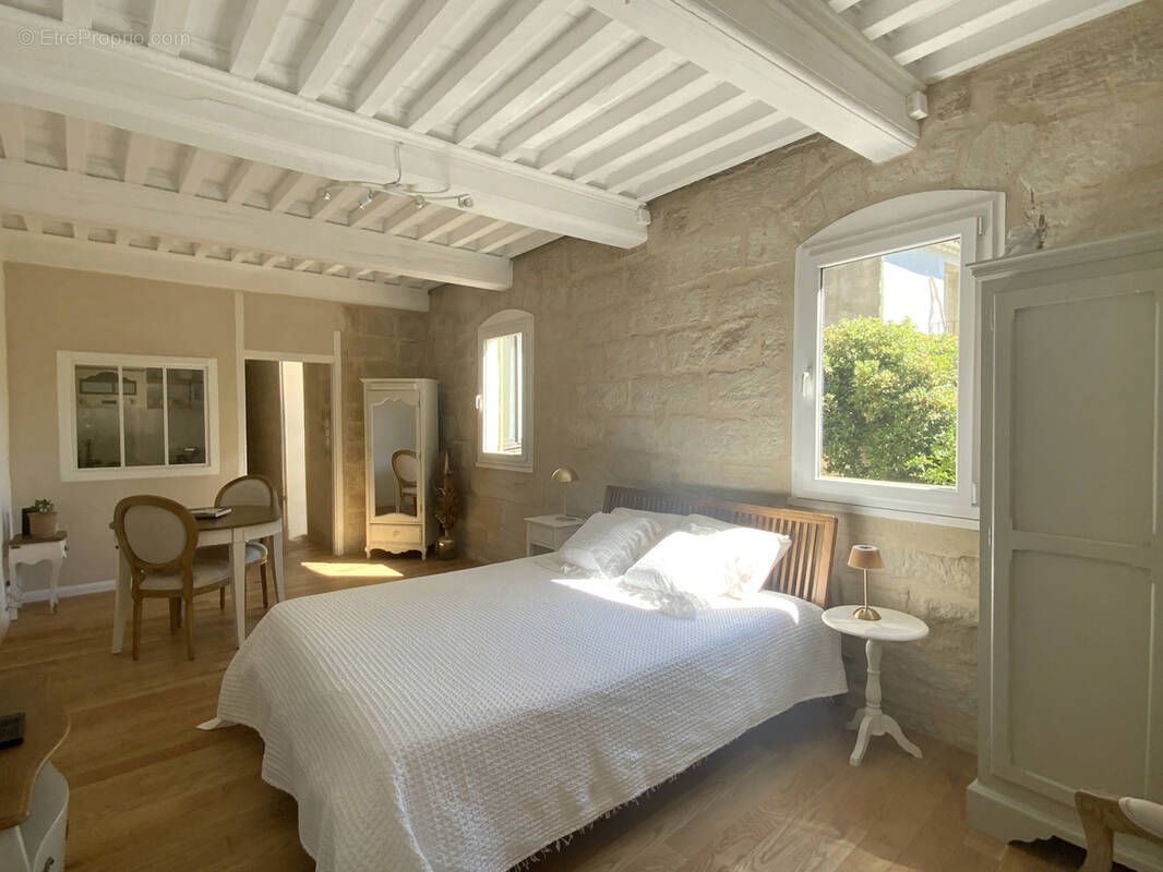 Appartement à UZES