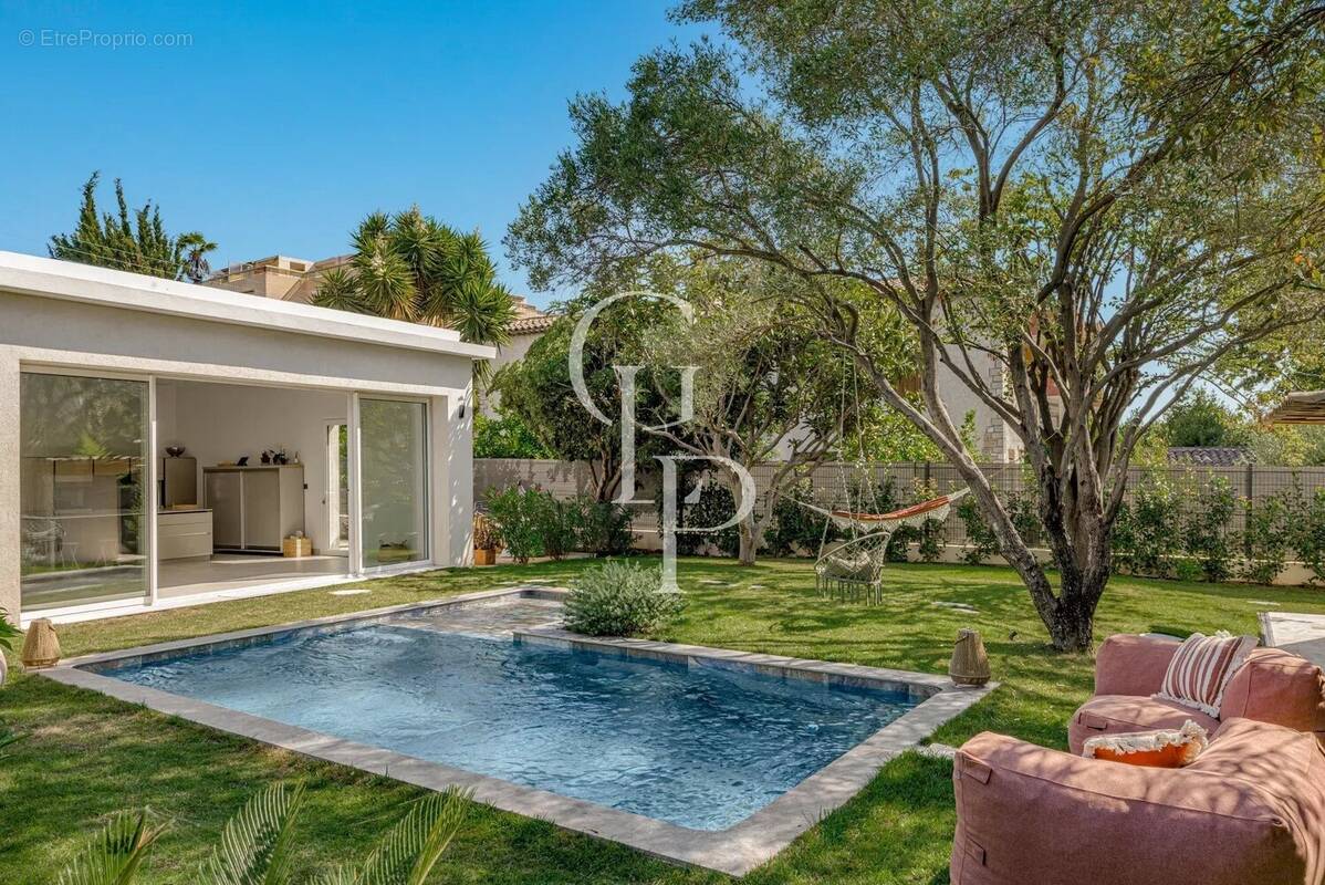 Maison à CAGNES-SUR-MER