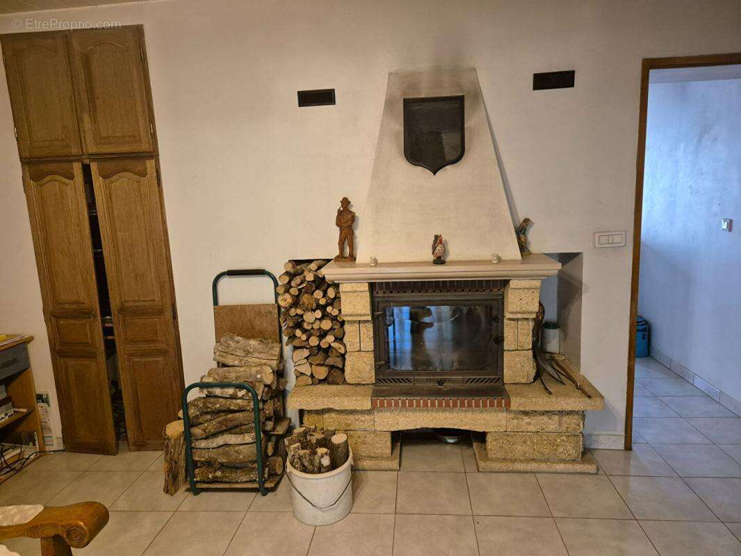 Maison à SELLES
