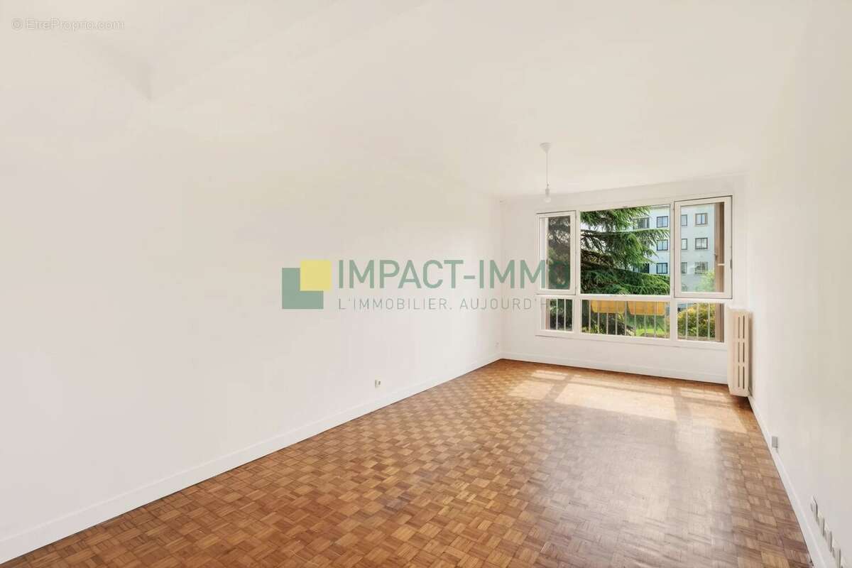 Appartement à NANTERRE