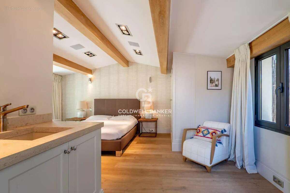Maison à MOUGINS